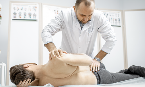 dolor espalda mensaje quiropractico - DOLOR DE ESPALDA. Como aliviar el dolor con 10 remedios naturales.