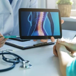 Artrodesis fusion vertebral - Artrodesis/fusión vertebral.