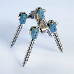tornillos para fusión vertebral
