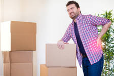 Las causas más frecuentes de dolor de espalda 2 levantar peso y dolor de espalda